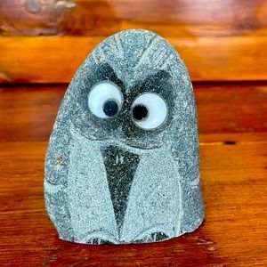 🐦 Stone Age Creations Boulder  “Angry Bird” Statue